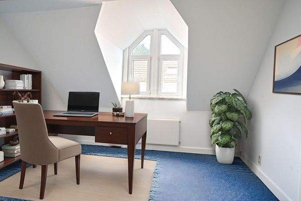 Büro 1 digital möbliert