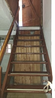 Kellertreppe 5725.jpg