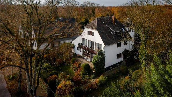 Die Straßenansicht des Hauses