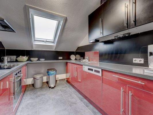 Einbauküche mit Elektrogeräten