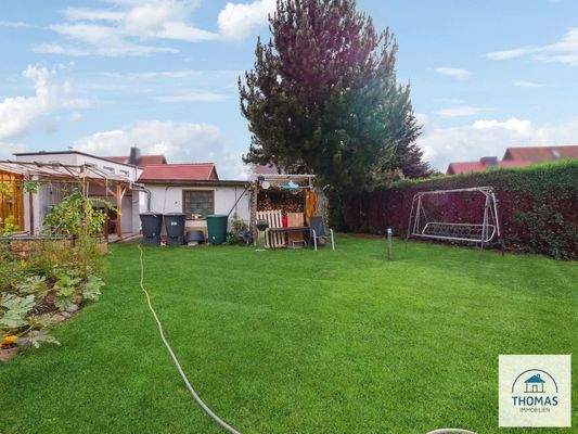 Garten &amp; Gästehaus