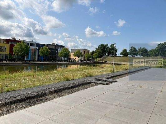 Blick auf Wasserband 