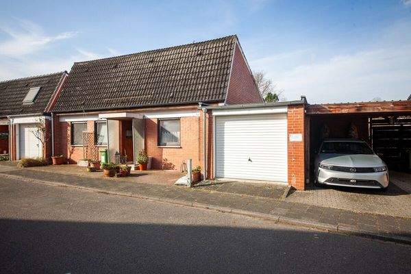 inklusive Garage und Car-Port