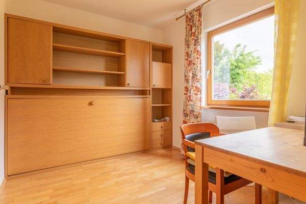 Zimmer / Büro