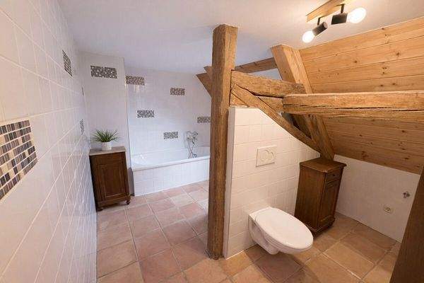 Badezimmer OG des vorderen Hauses