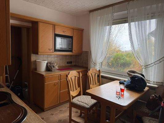 Küche EG Vorderhaus mit Speisekammer