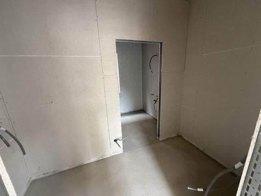 20250902_094837121_iOS