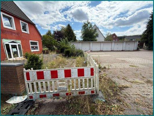 Blick auf die Garagen