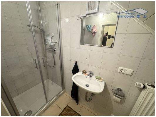 Duschbad im Erdgeschoss