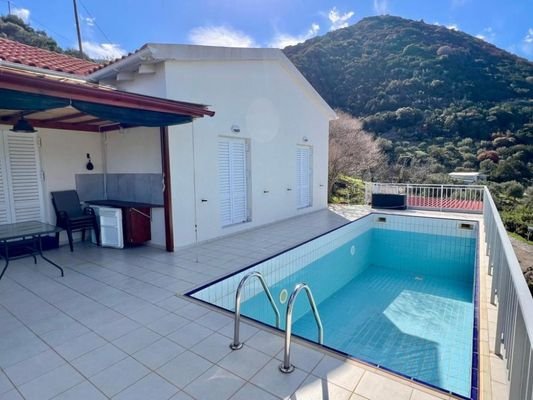 Kreta, Kalo Chorio: Charmantes Landhaus mit Pool, Garten und Meerblick zu verkaufen
