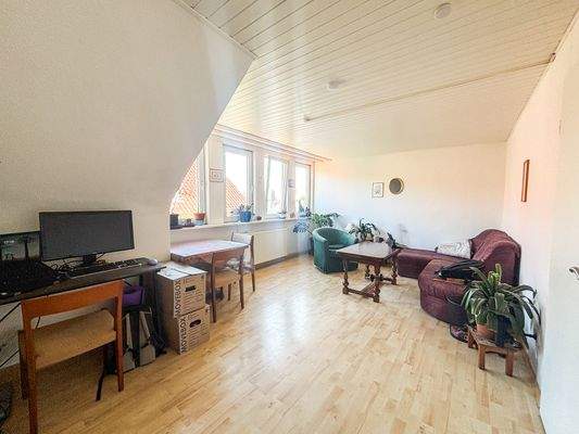 5 Wohnzimmer