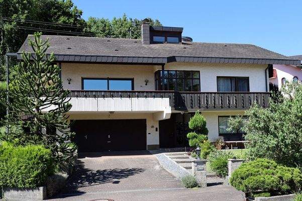 Hochwertiges Haus mit Aussicht