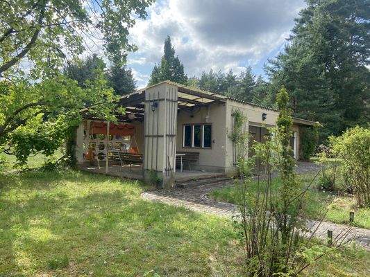 BG mit zusätzlicher Terrasse