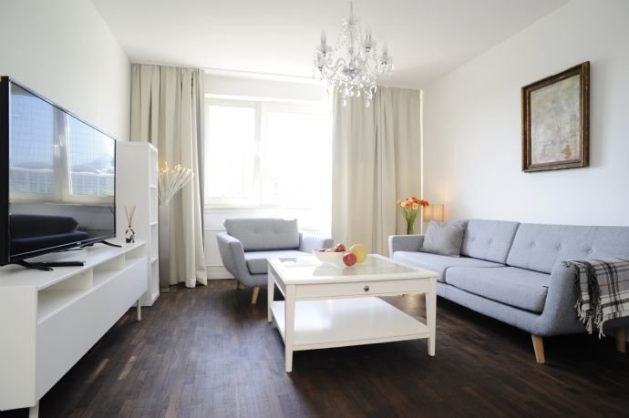 great designed furnished-3-room-app. via-a-vis new ECB - Hochwertig möb. 3-Zimmer-Businessapparteme