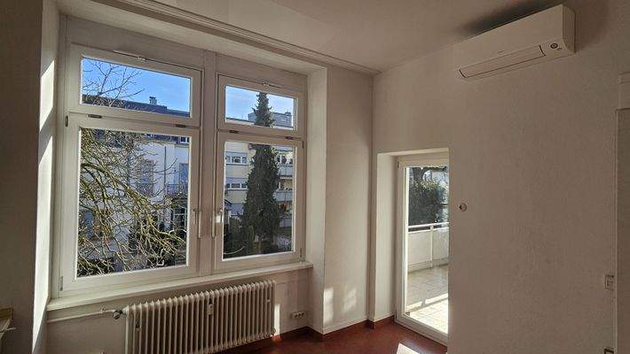 Küche Zugang Loggia