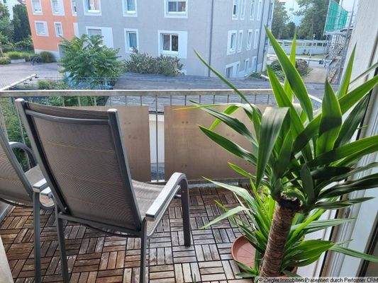 35 - 1 OG - Rechts - Balkon