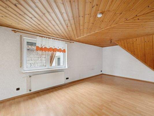 Wohnung 3 - Zimmer 1 DG