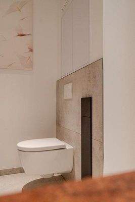 Wand WC mit versteck. Install.