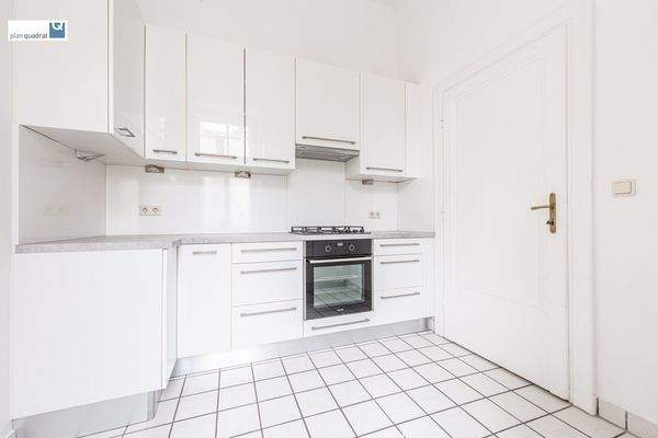 Küche (mit "zweiteiliger" Küchenzeile)