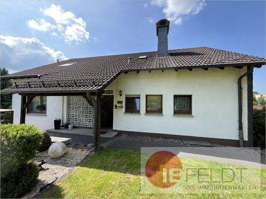 Ansicht vom Haupteingang hinten 