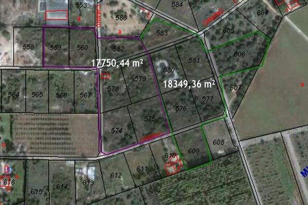 Vogelperspektive der 2 Grundstücke