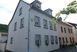 Hausansicht von der Straße