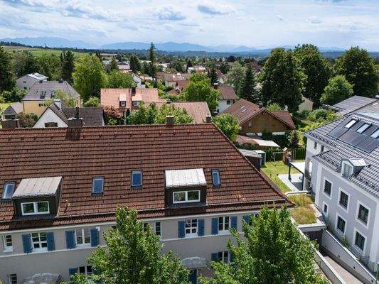 Der traumhafte Bergblick über das Voralpenland