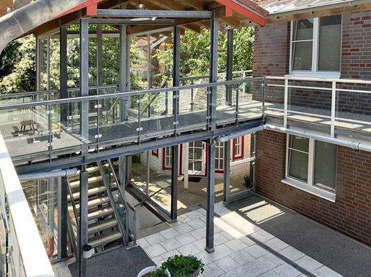 Aufgang zu den Wohnungen