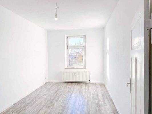 04 ETW Stralsund Barther Str. 76 - Zimmer 1.jpg