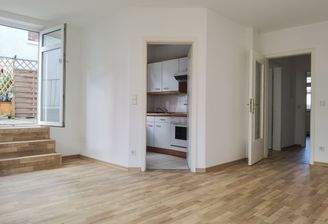 Wohnzimmer mit Terrassenzugang