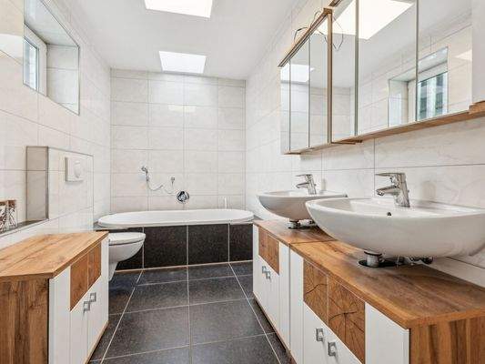 Wannenbad Erdgeschoss