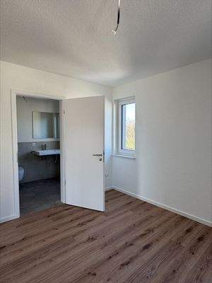 Zimmer 1 mit Zugang zum Bad