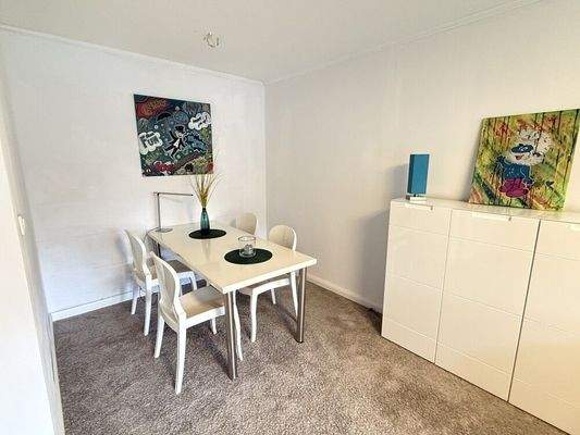 Ausreichend Platz für einen Esstisch