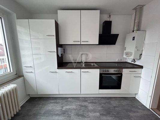 Küche mit Einbauküche