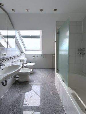 Badezimmer 1.OG.jpg