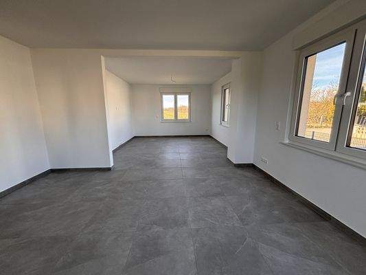 Wohnzimmer / Essbereich