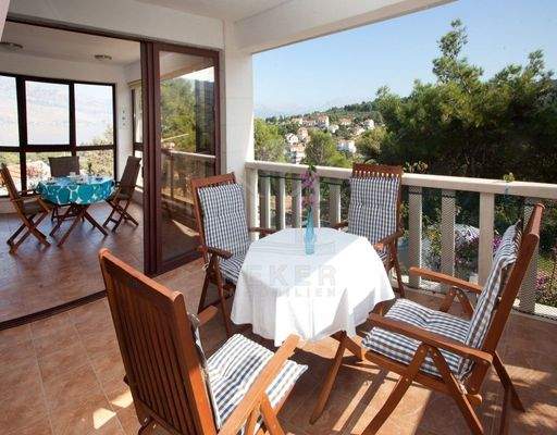 Schön eingerichtetes und komplett möbliertes Juwel