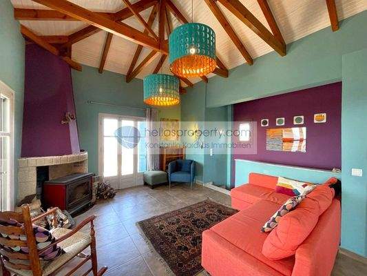 a8b341b48bad4167817dd9596be77afb-original