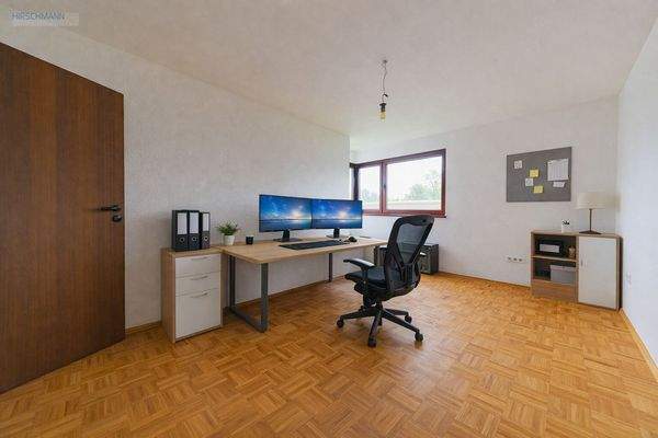 Büro Musterbeispiel