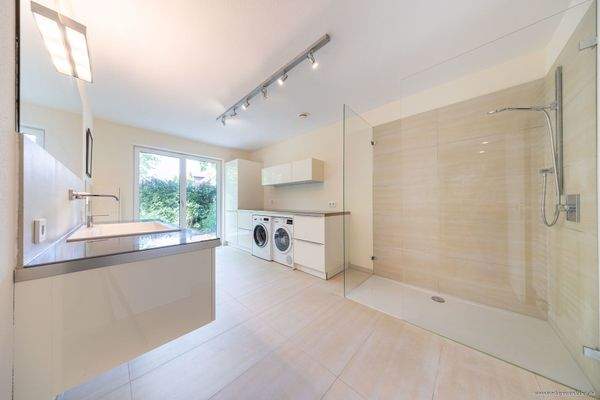 luxuriöses Bad - Einliegerwohnung 