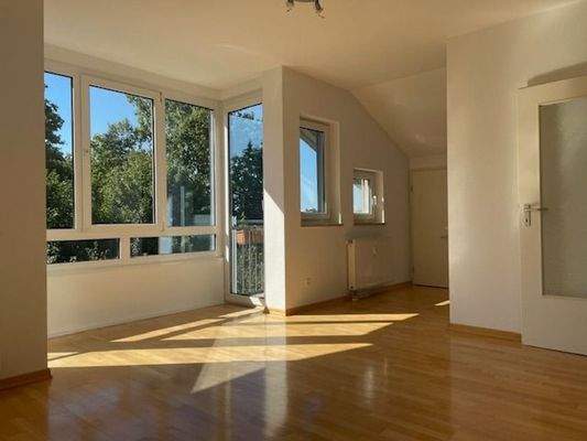 Wohnen mit Zugang zum Balkon