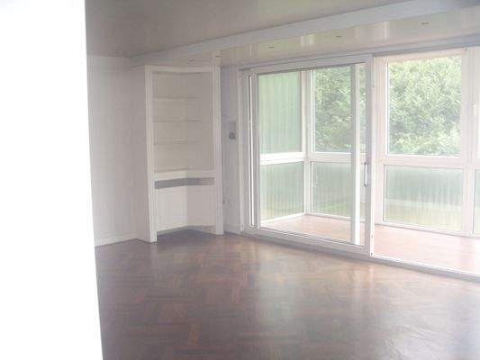 1 OG Wohn mit Balkon.JPG