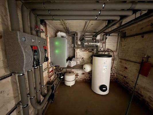 moderne Gaszentralheizung