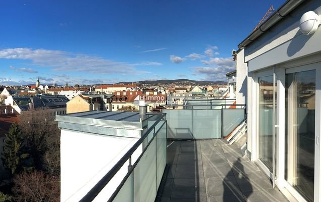 Balkon Süden ausgerichtet