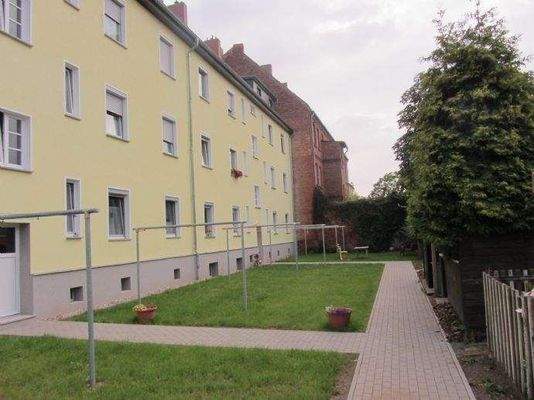 Hof mit Wäscheplatz