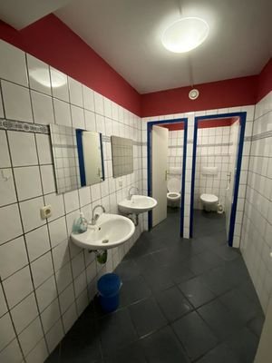 Sanitäre Einrichtungen im Kellergeschoss