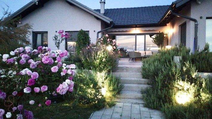 6dad0857-af1a-4a51-8380-821ceca3cc0f