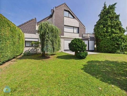 Garten und Rückansicht