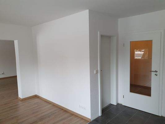 Küchentür und Tür Vorratsraum