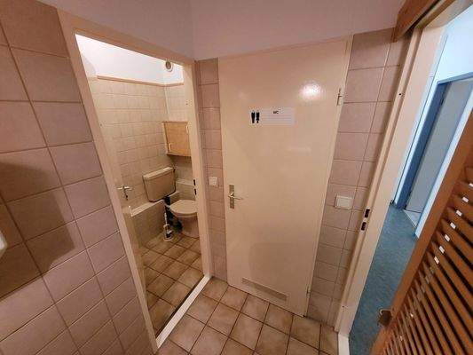 Badezr.(Privat-WC u. Gäste-WC)